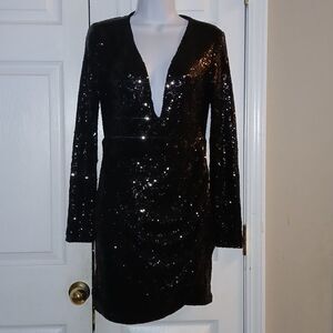 LuLus  black sequin long sleeve low cut cinched side dress Sz L NWOT